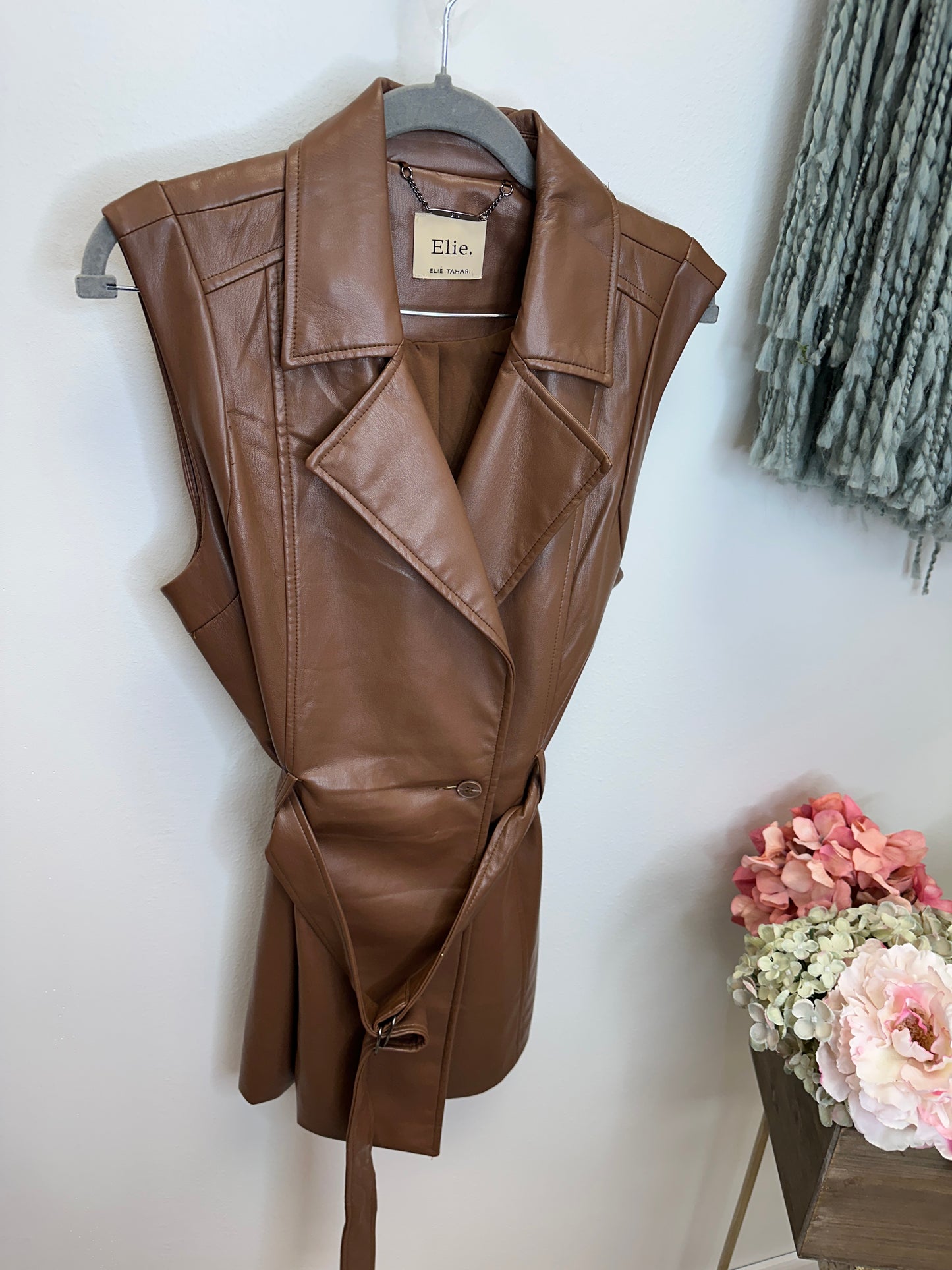 Pre Owned Women's Clothing