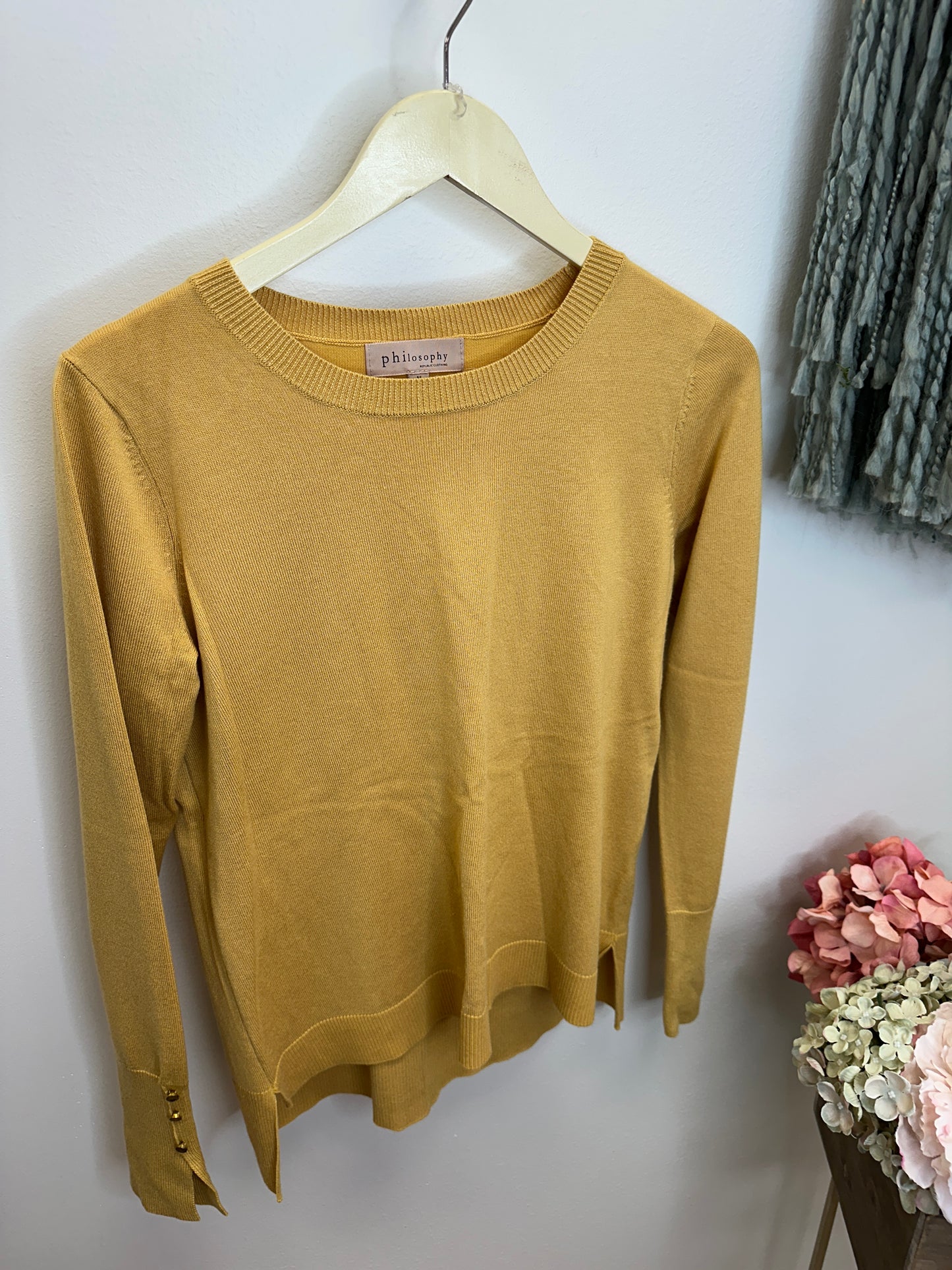 Pre Owned Women's Clothing