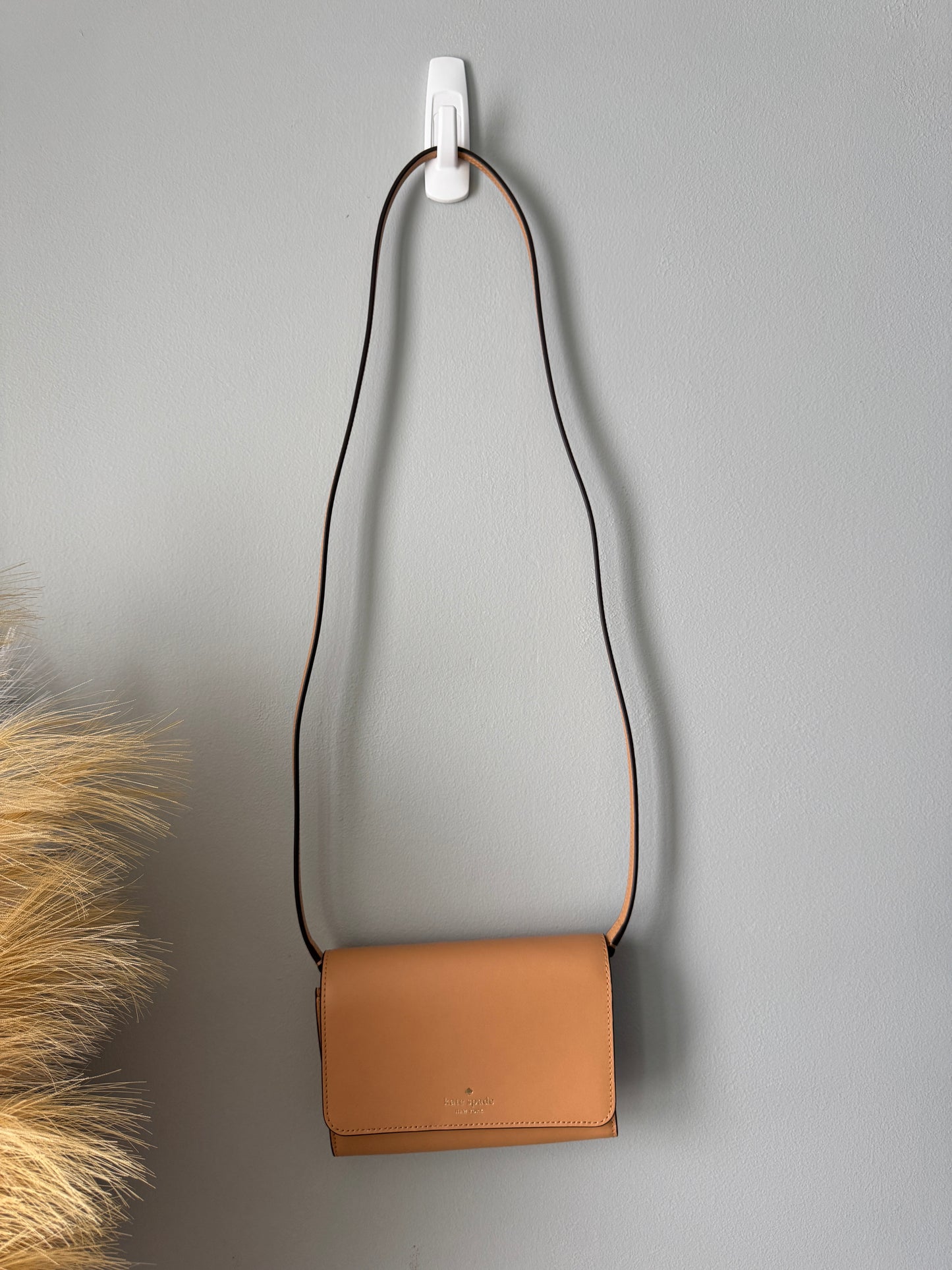 Pre Owned NWT Kate Spade Cross Body in Tiramisu