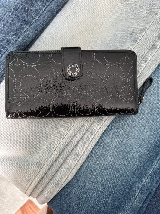 Pre Owned Coach Patent Leather Wallet