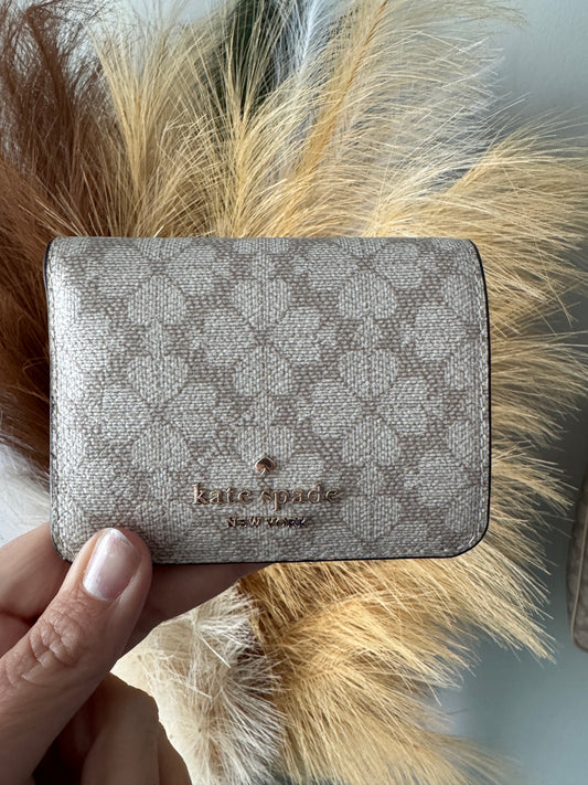 Pre Owned Kate Spade Small Wallet