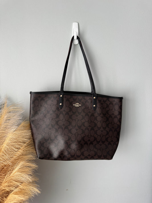 Pre Owned Coach City Tote