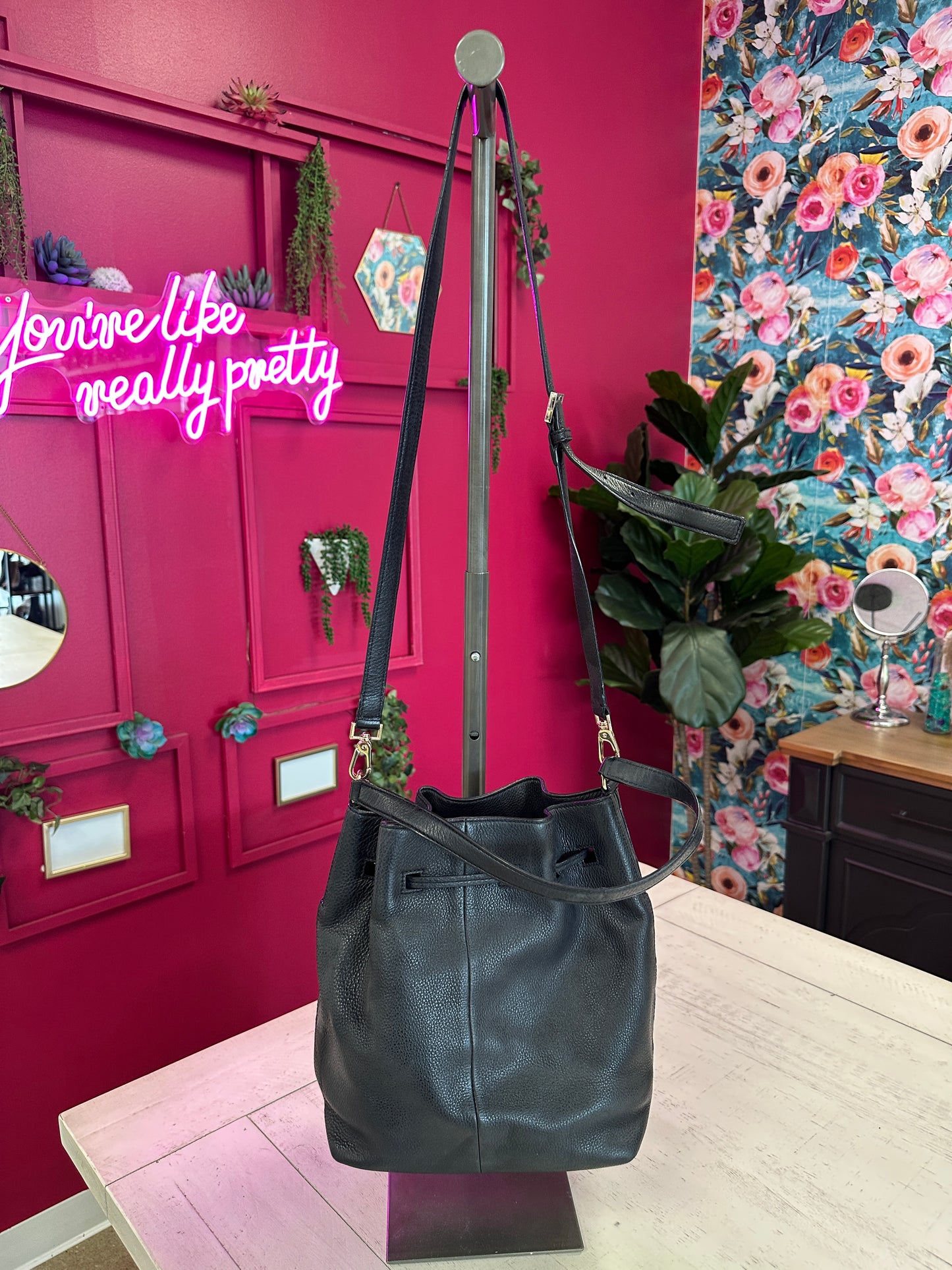 Pre Owned Kate Spade Bucket Bag