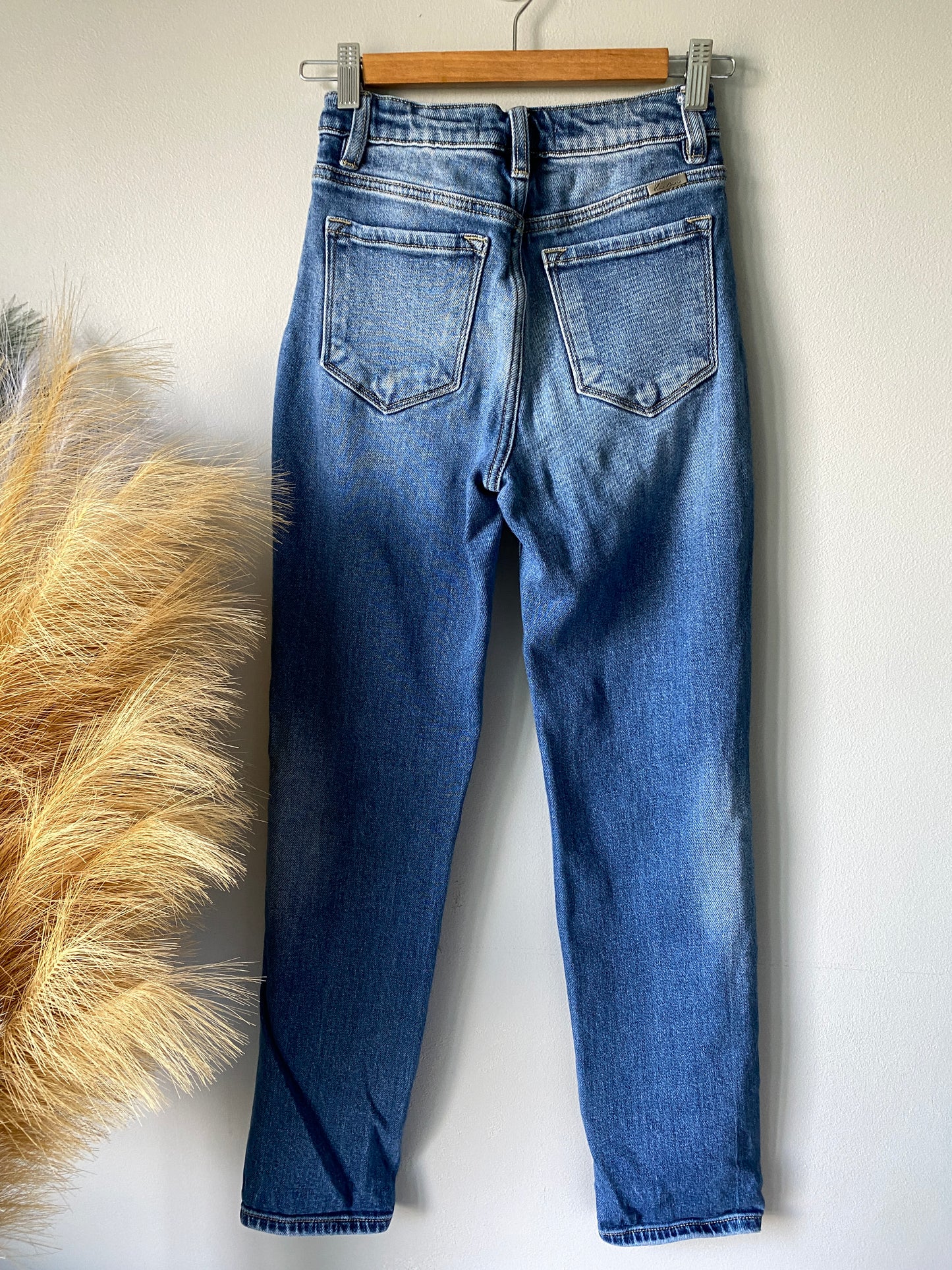 KanCan Distressed Jeans Size 0/23