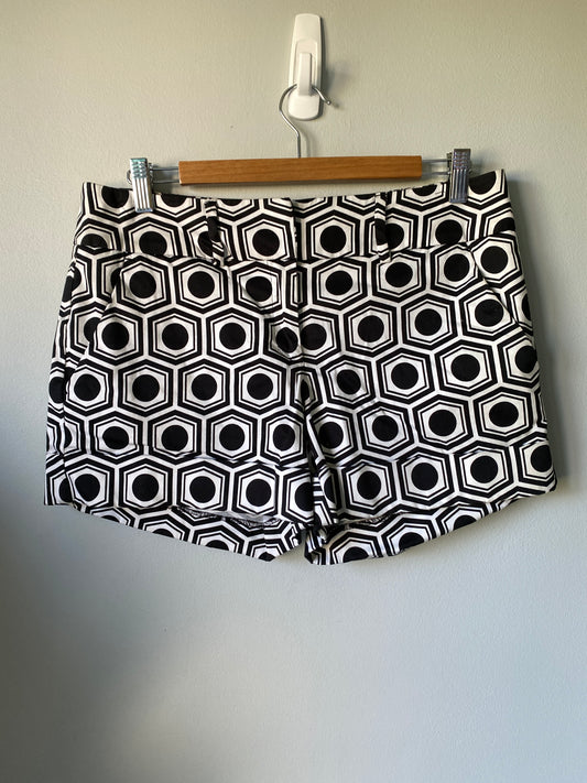 New York & Co. Printed Shorts Size 4