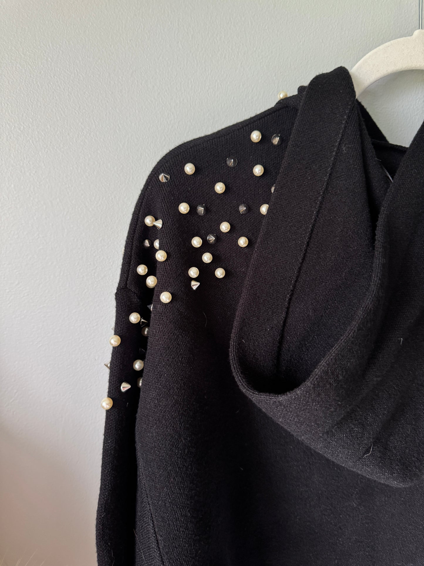 Zara Hooded Pearl Sweater Size Small