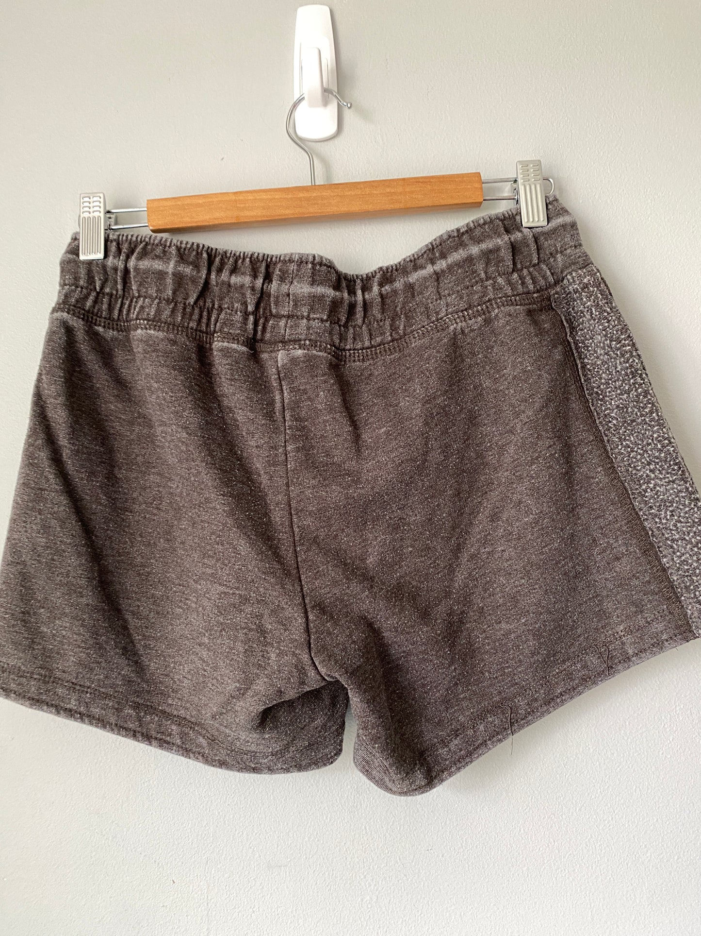 Liv Casual WV Shorts Size Small