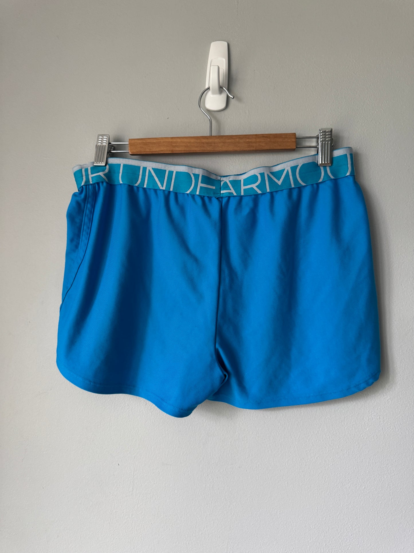 Under Armour Blue Shorts Size M