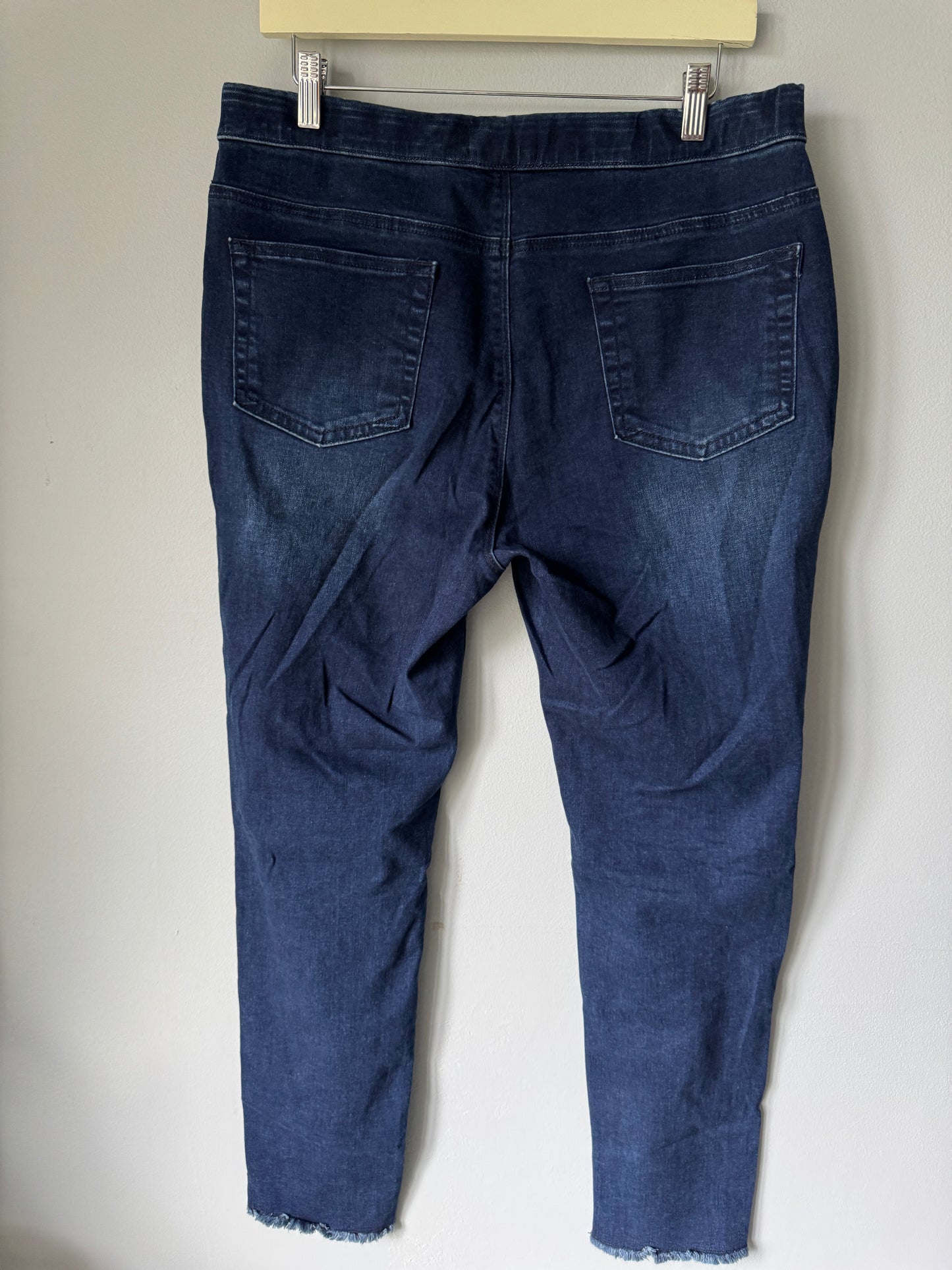 Eric Pull on Jeans Size Large