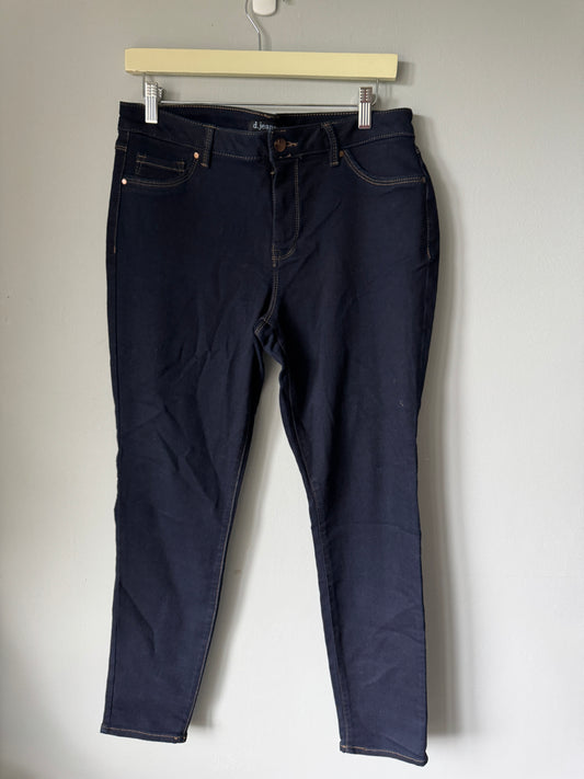 d. Jeans Size 12