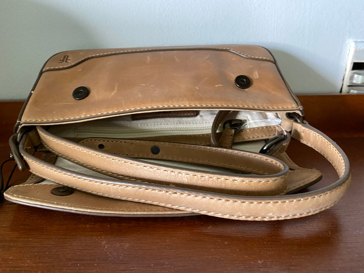 Frye Pre Owned New with Tags Melissa Baguette