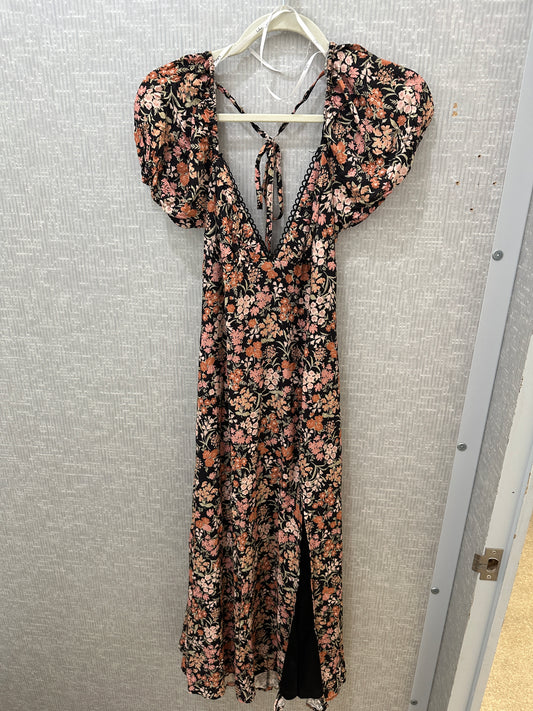 Pre Owned Lulus Maxi Dress New with Tags