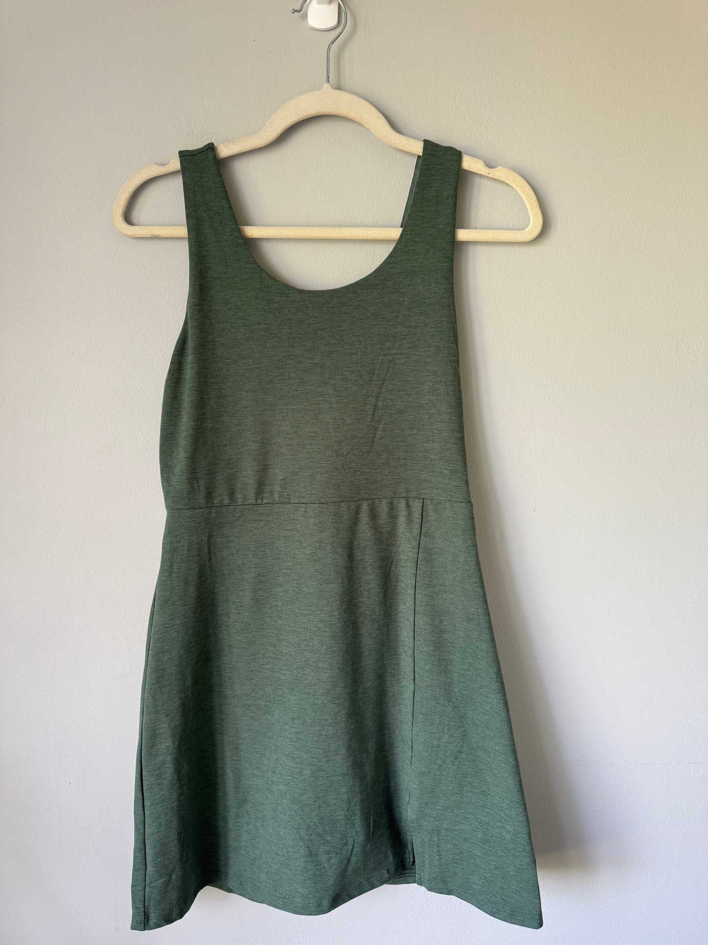 Etonic Athletic Dress Size Small
