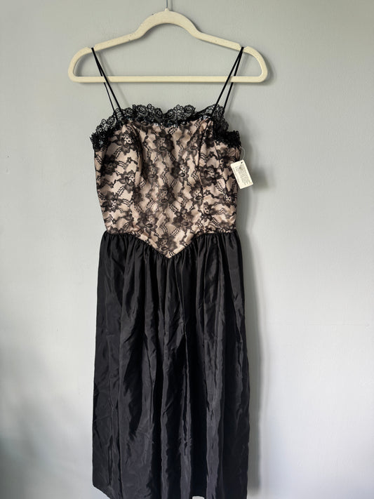 Alieia Lace Dress Size 9/10P
