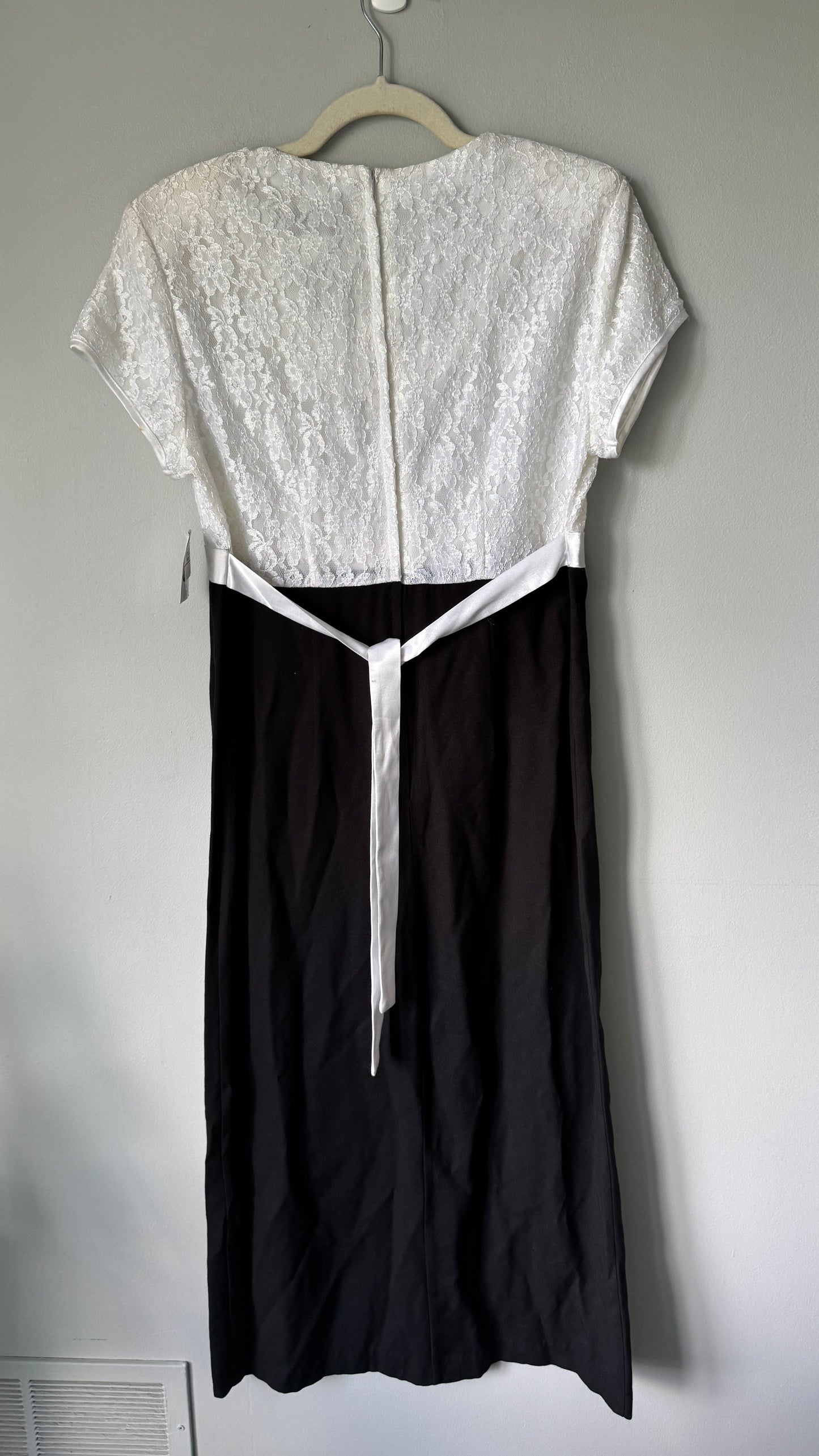 DJ Int'l Black and White Dress Size 11/12