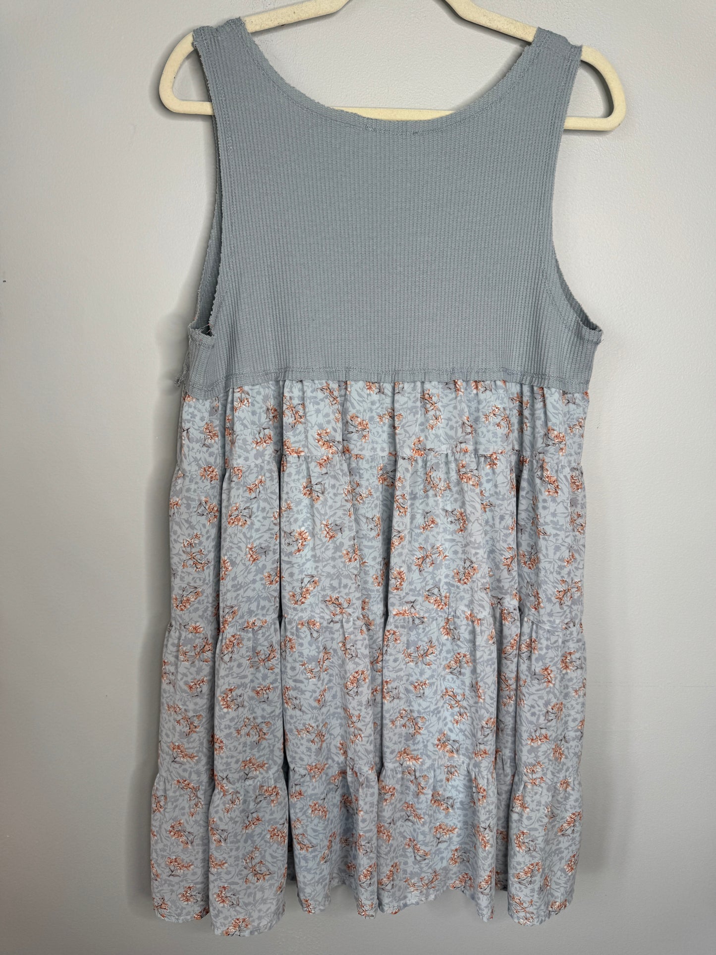 Entro Dress Size M
