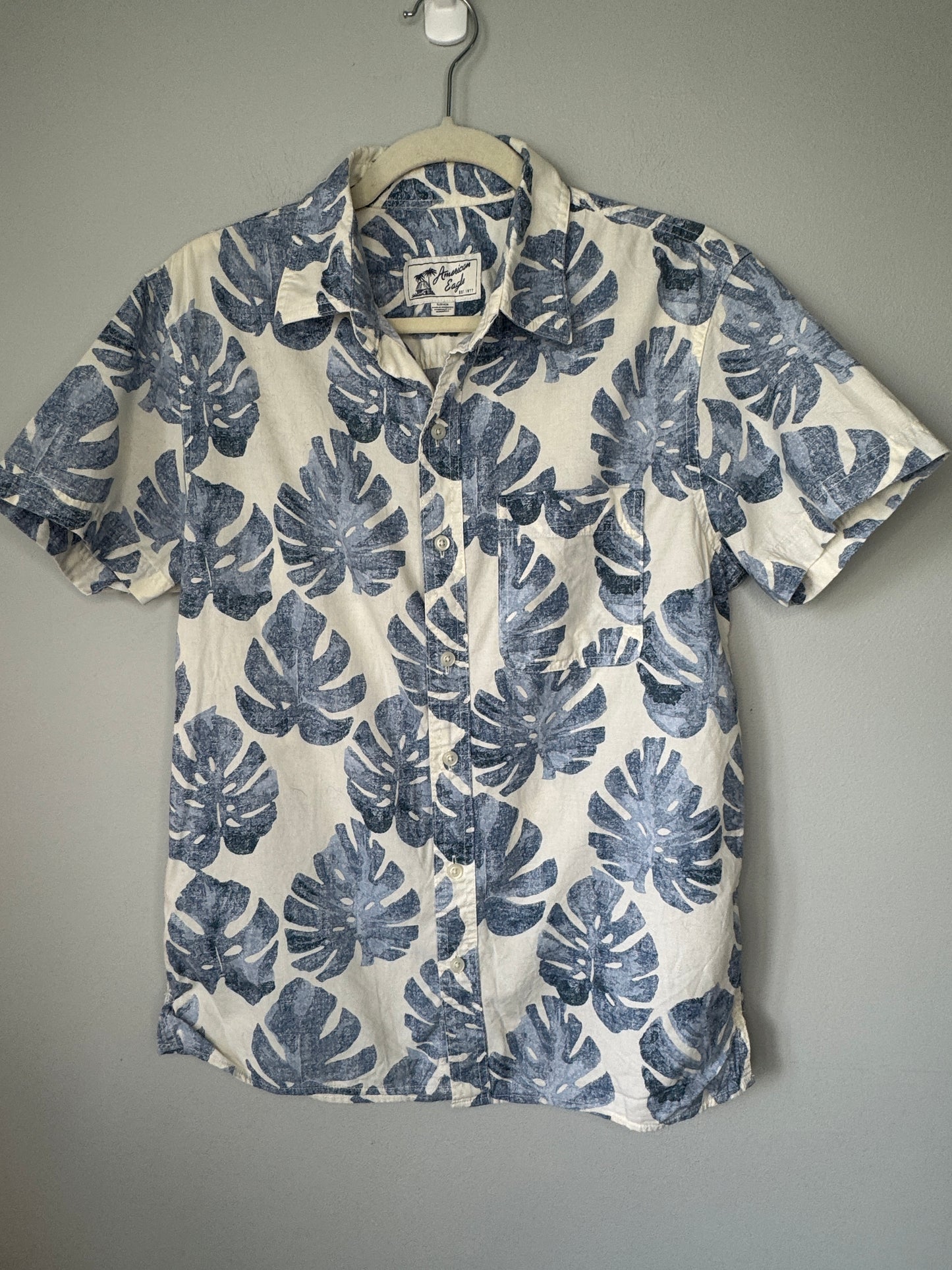 American Eagle Shirt Size Small