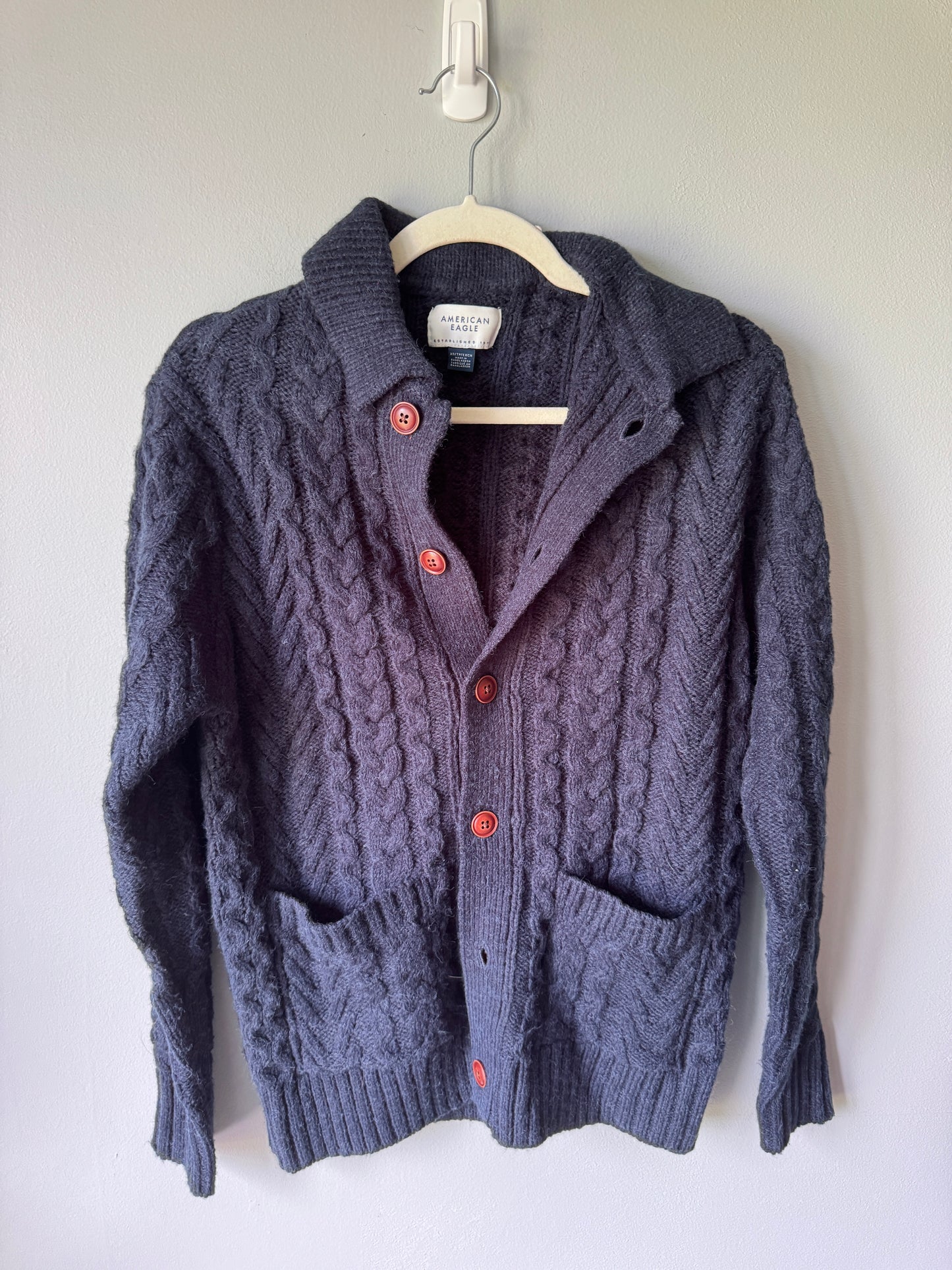 Men's AEO Navy Sweater Size XS