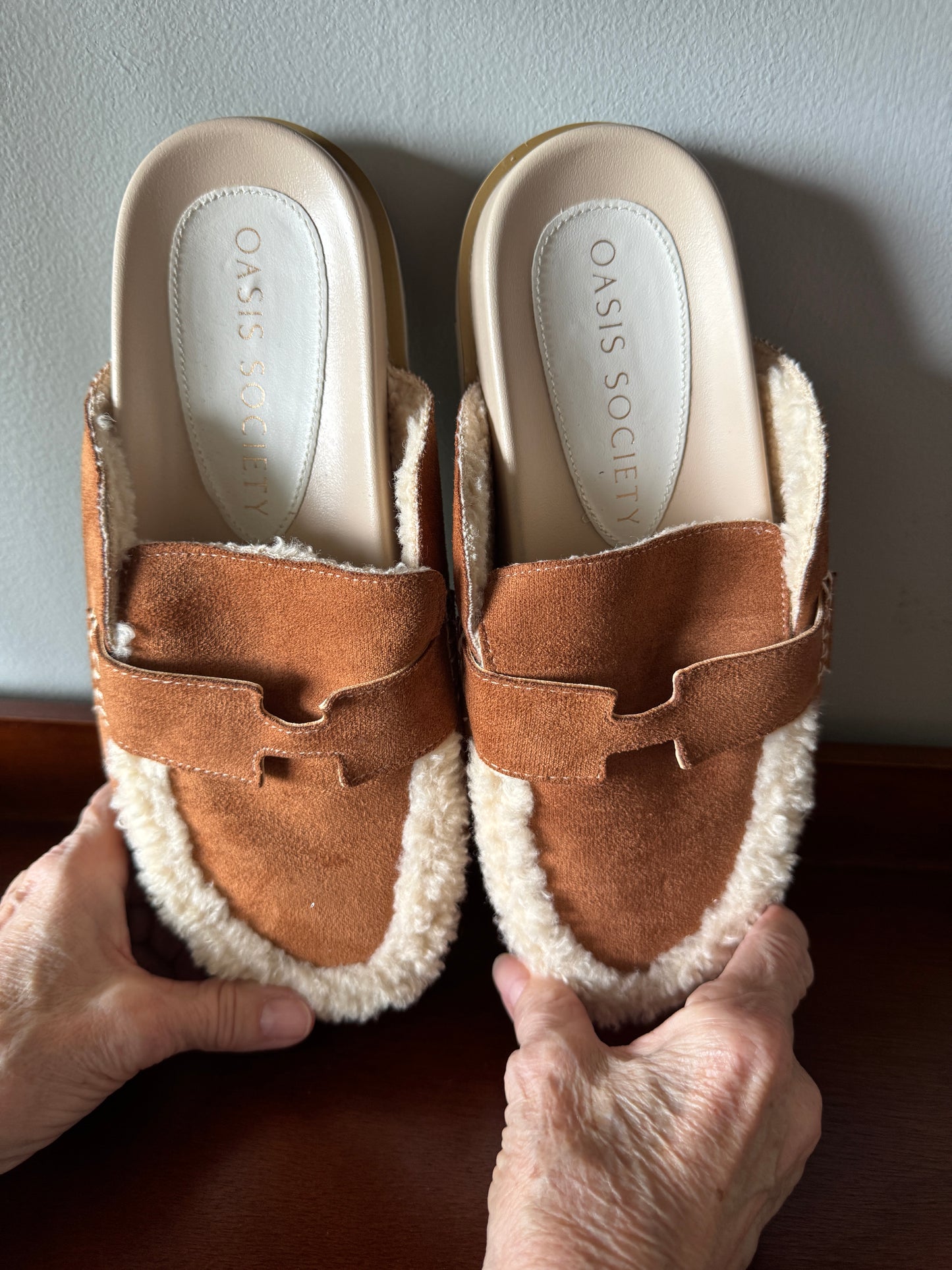 Oasis Society Avalon Suede Loafer Mules Size 7.5