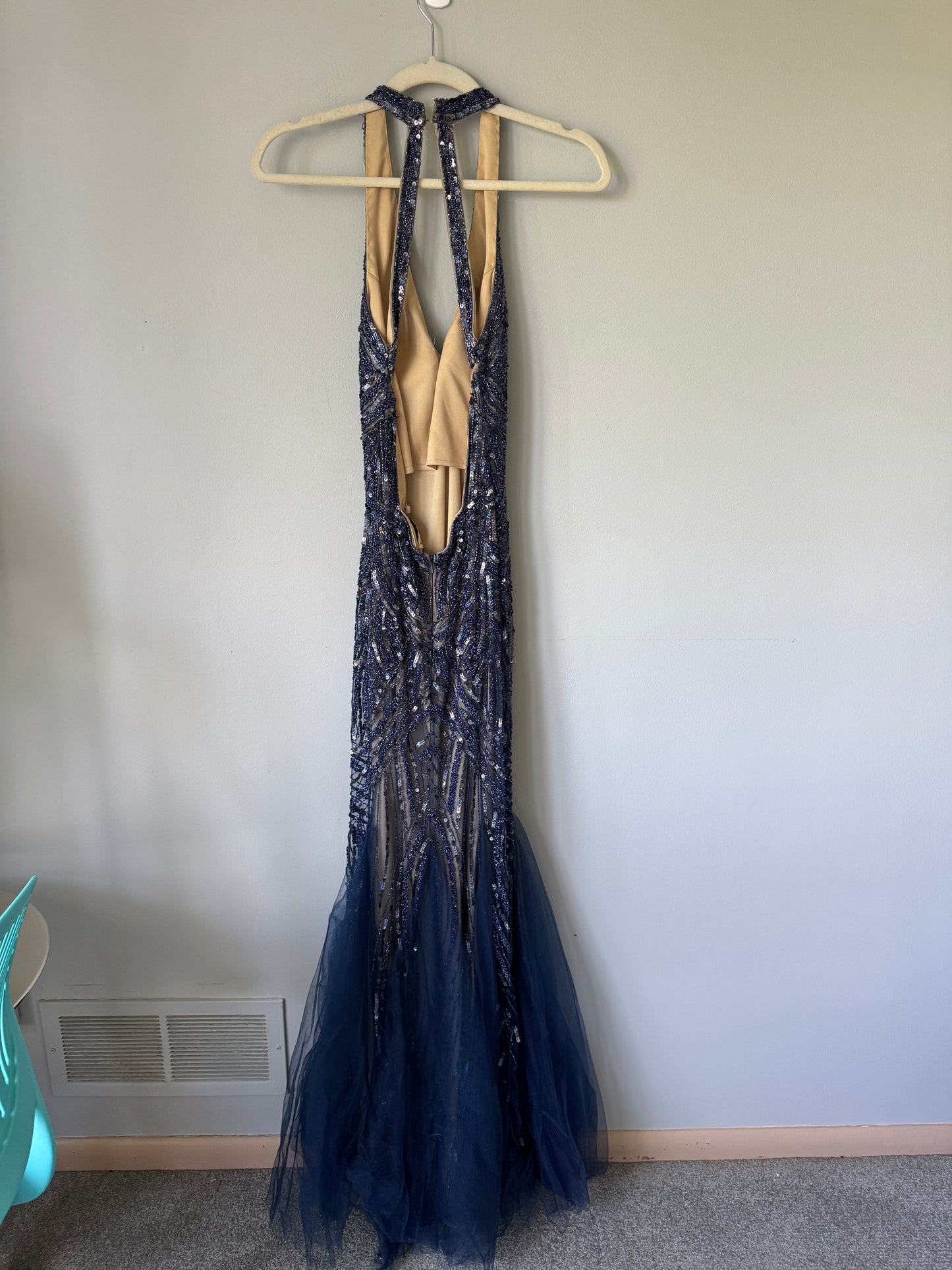 Tony Bowls Paris Sequin Dress Size 6