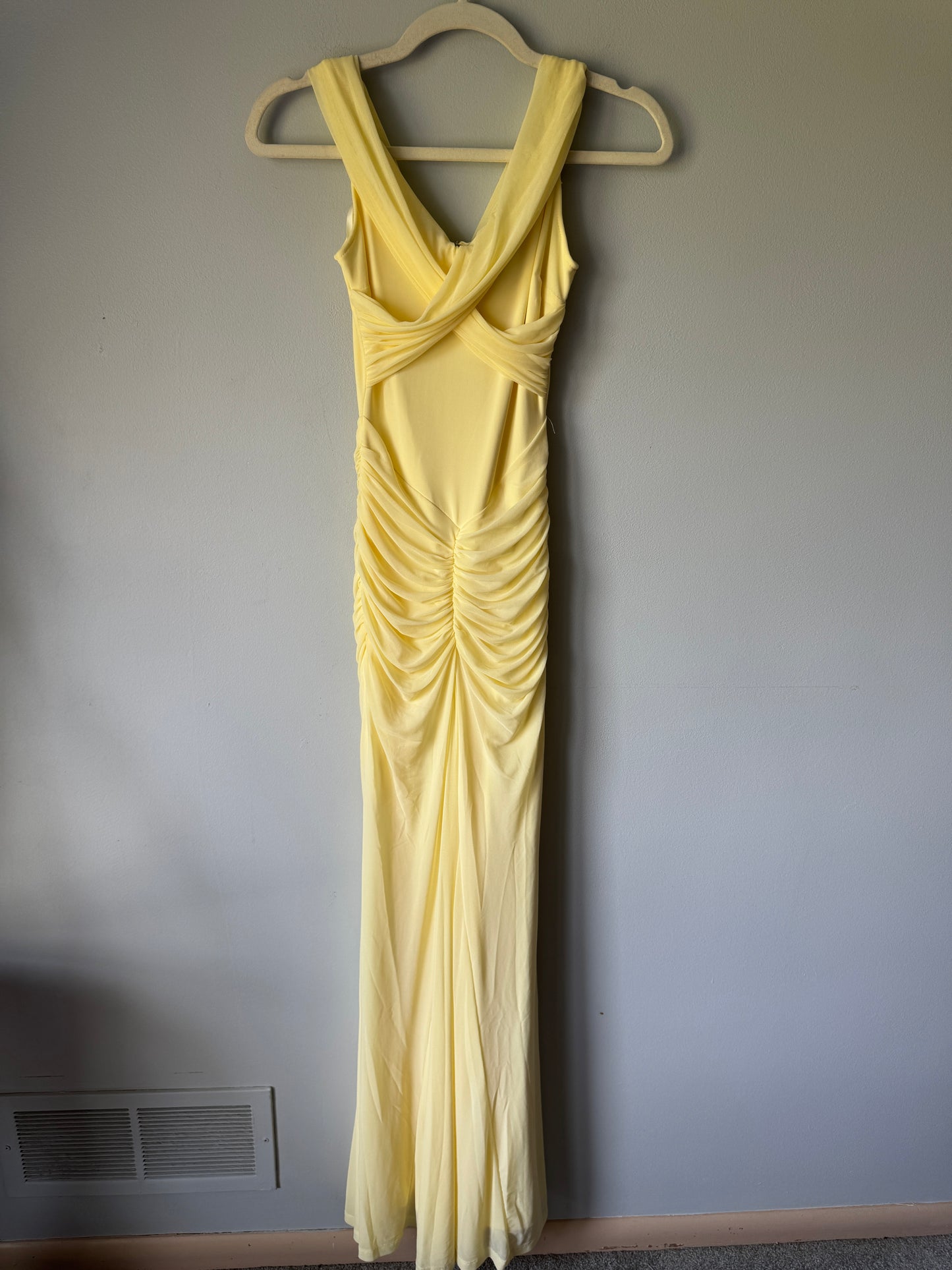 Windsor Formal Yellow Dress Size Small