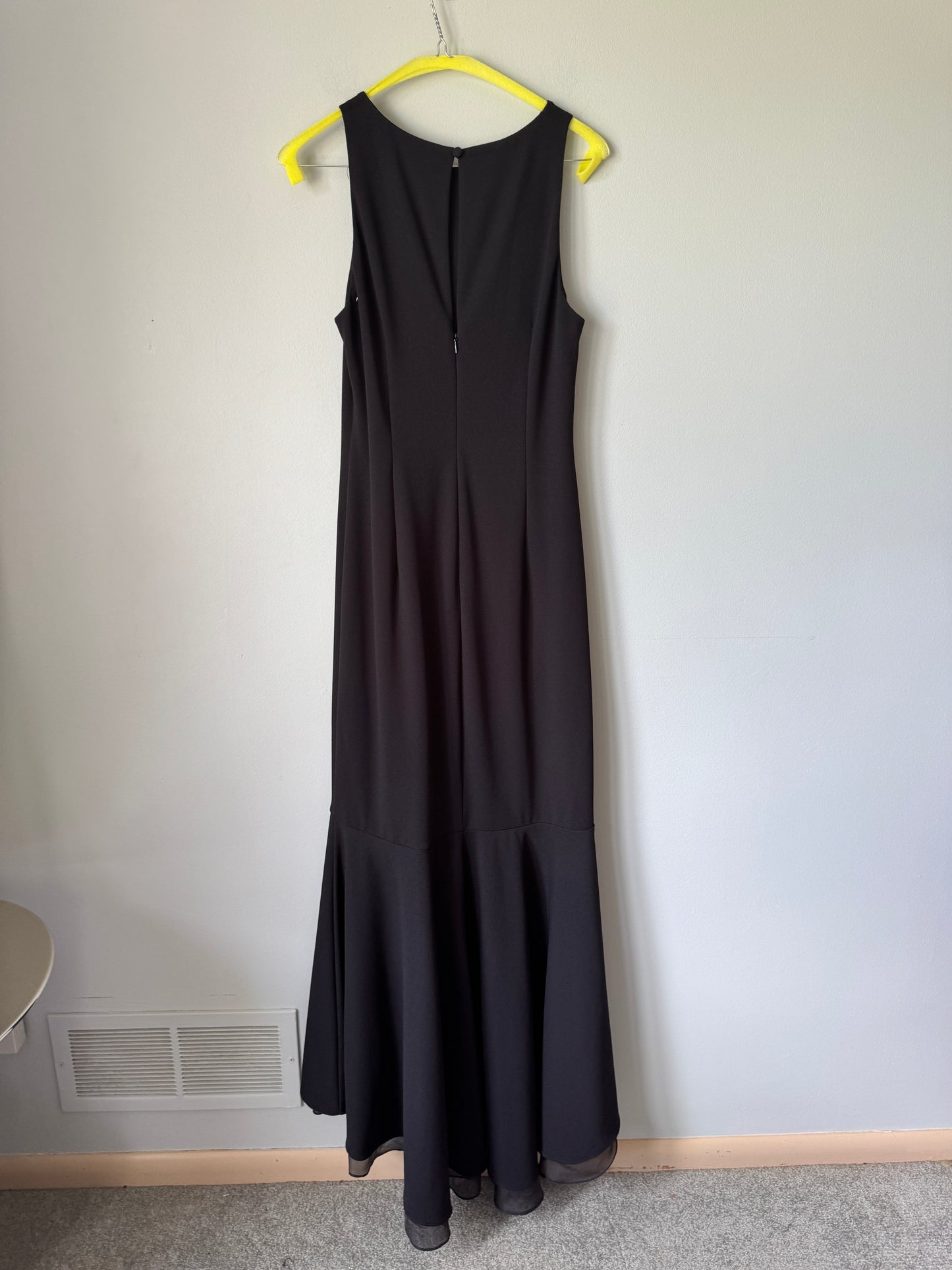 Adrianna Papell Black Forma Gown Size 6