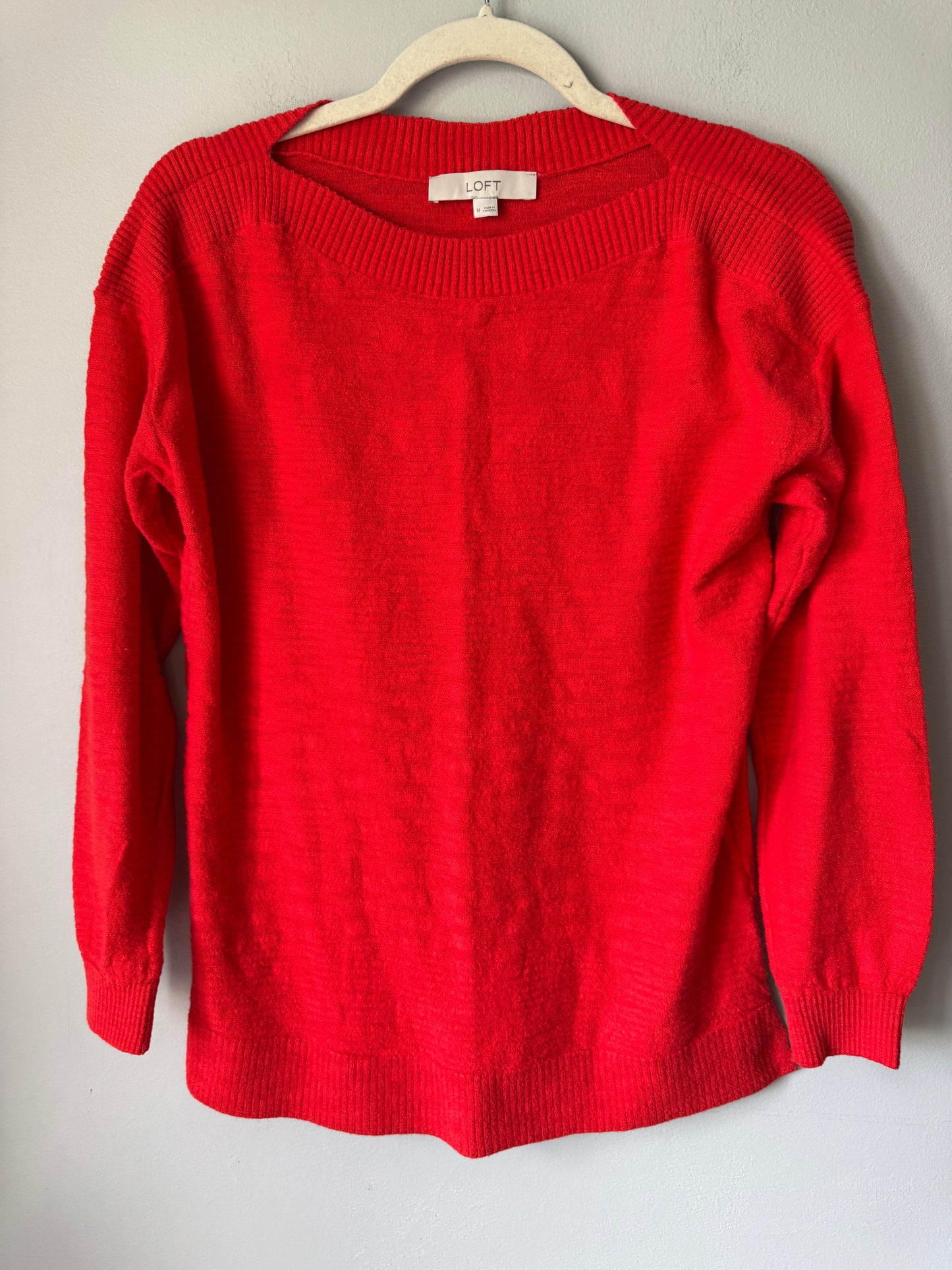 Loft Sweater Size Medium