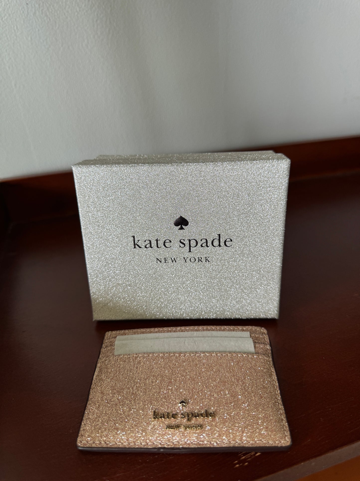 Kate Spade Card Holder Pre Owned Authentic