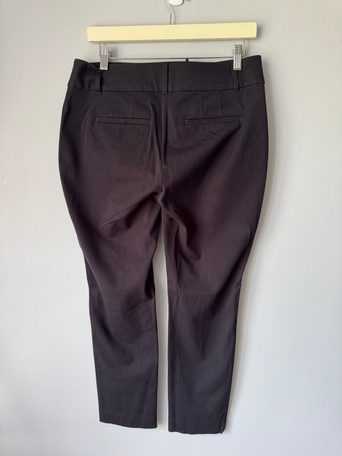 LOFT Black Casual Pants Size 6