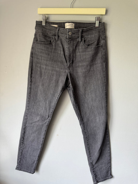 Universal Thread Jeans Size 8/29