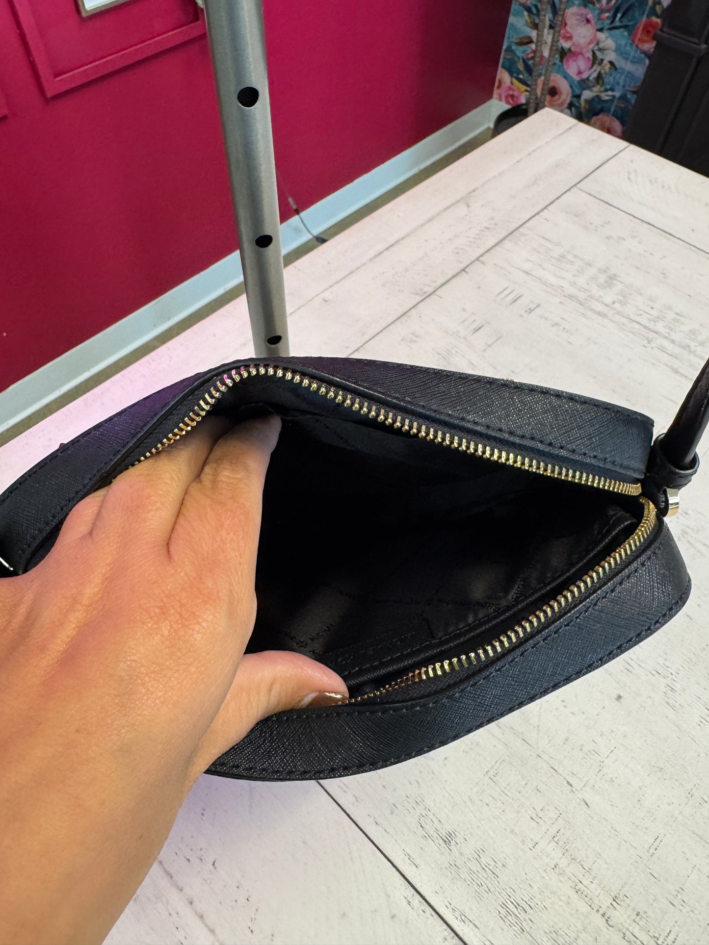 Pre Owned Designer Michael Kors Cross Body w/ Gold Chain