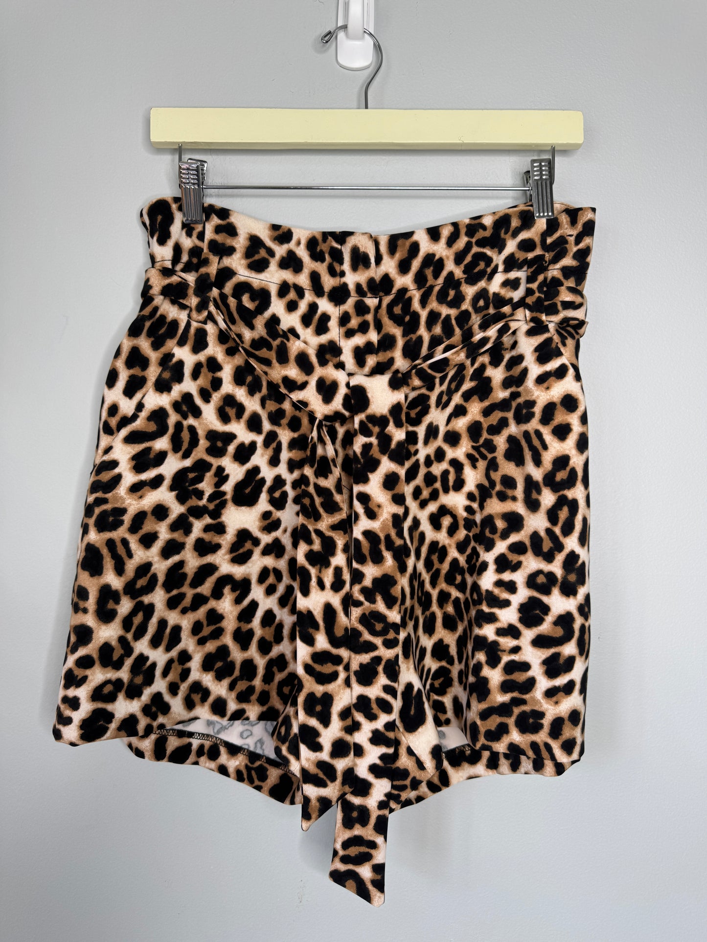 7th Avenue Leopard Shorts