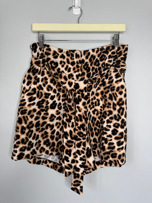 7th Avenue Leopard Shorts