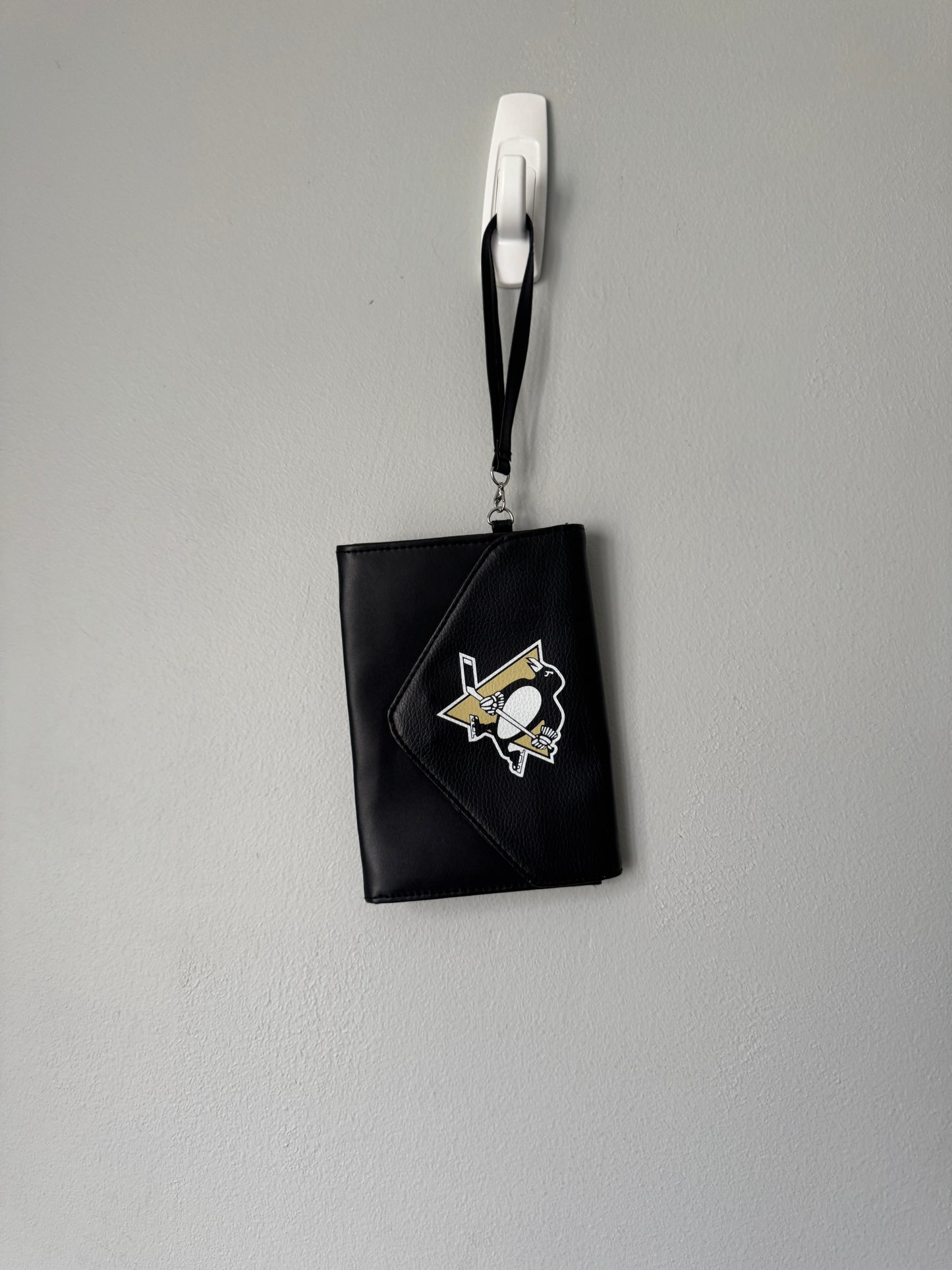 Pre Owned Penquin Wristlet