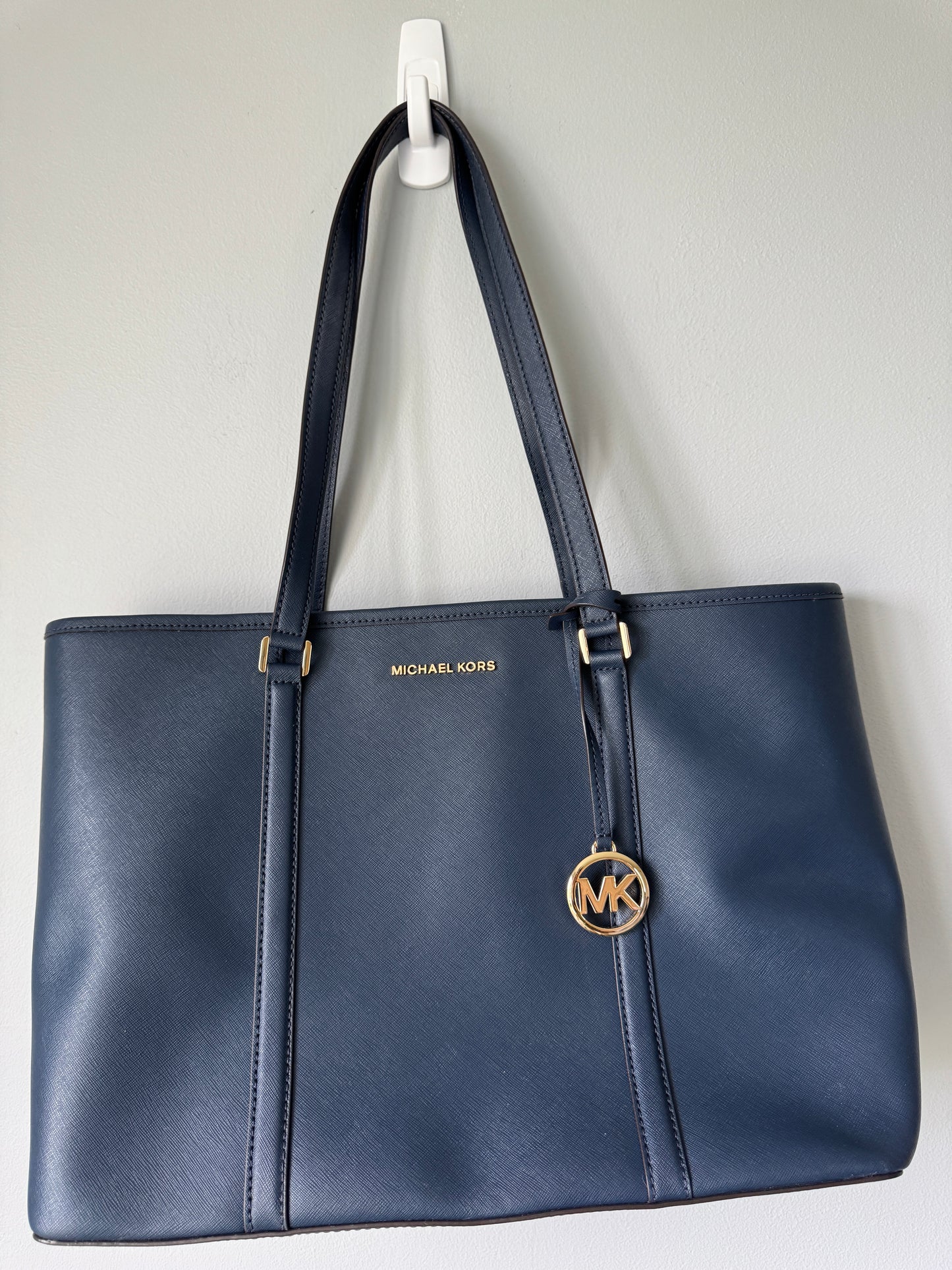 Pre Owned Authentic Michael Kors Jet Set Tote In Navy