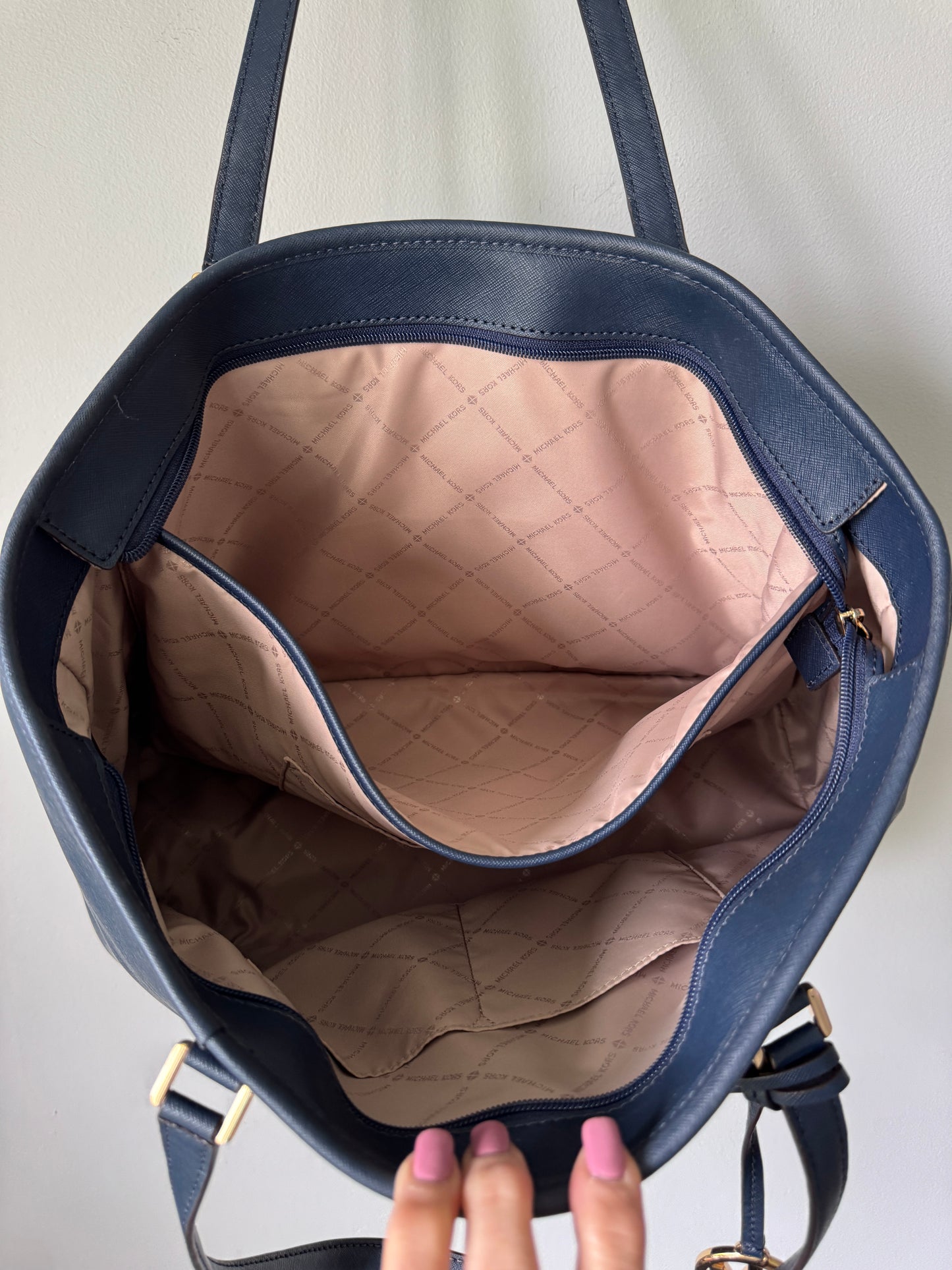 Pre Owned Authentic Michael Kors Jet Set Tote In Navy