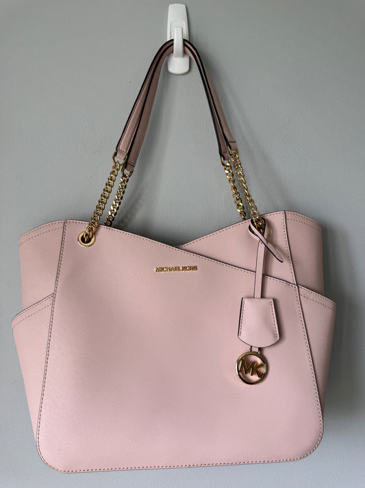 Pre Owned Authentic Michael Kors Jet Set Saffiano with chain straps