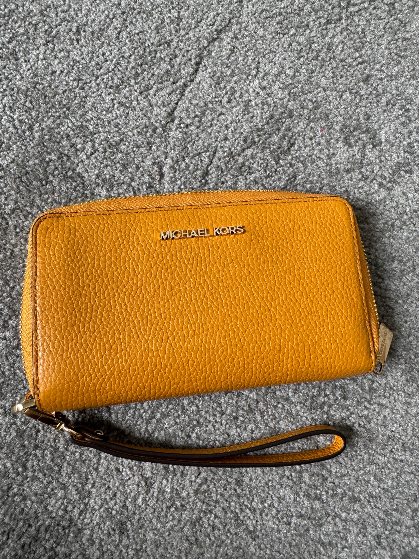 Pre Owned Authentic Michael Kors Wallet