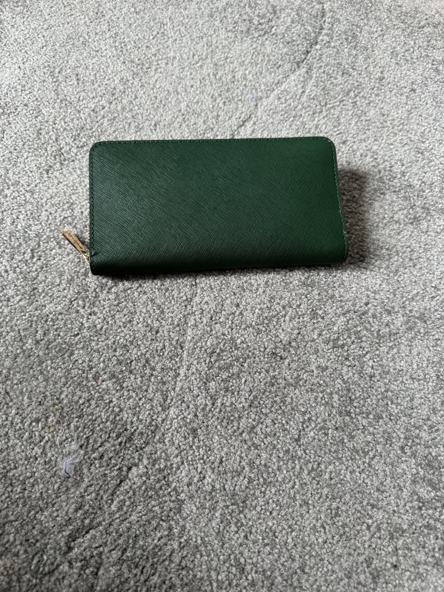 Pre Owned Authentic Michael Kors Hamilton Wallet
