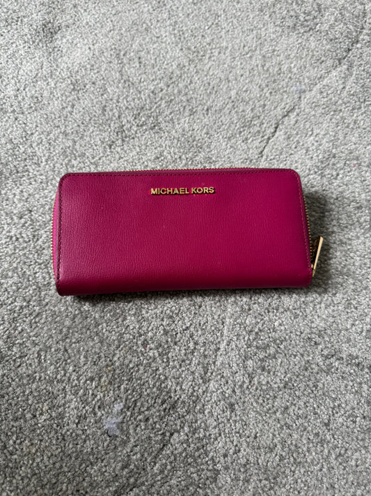 Pre Owned Authentic Michael Kors Wallet