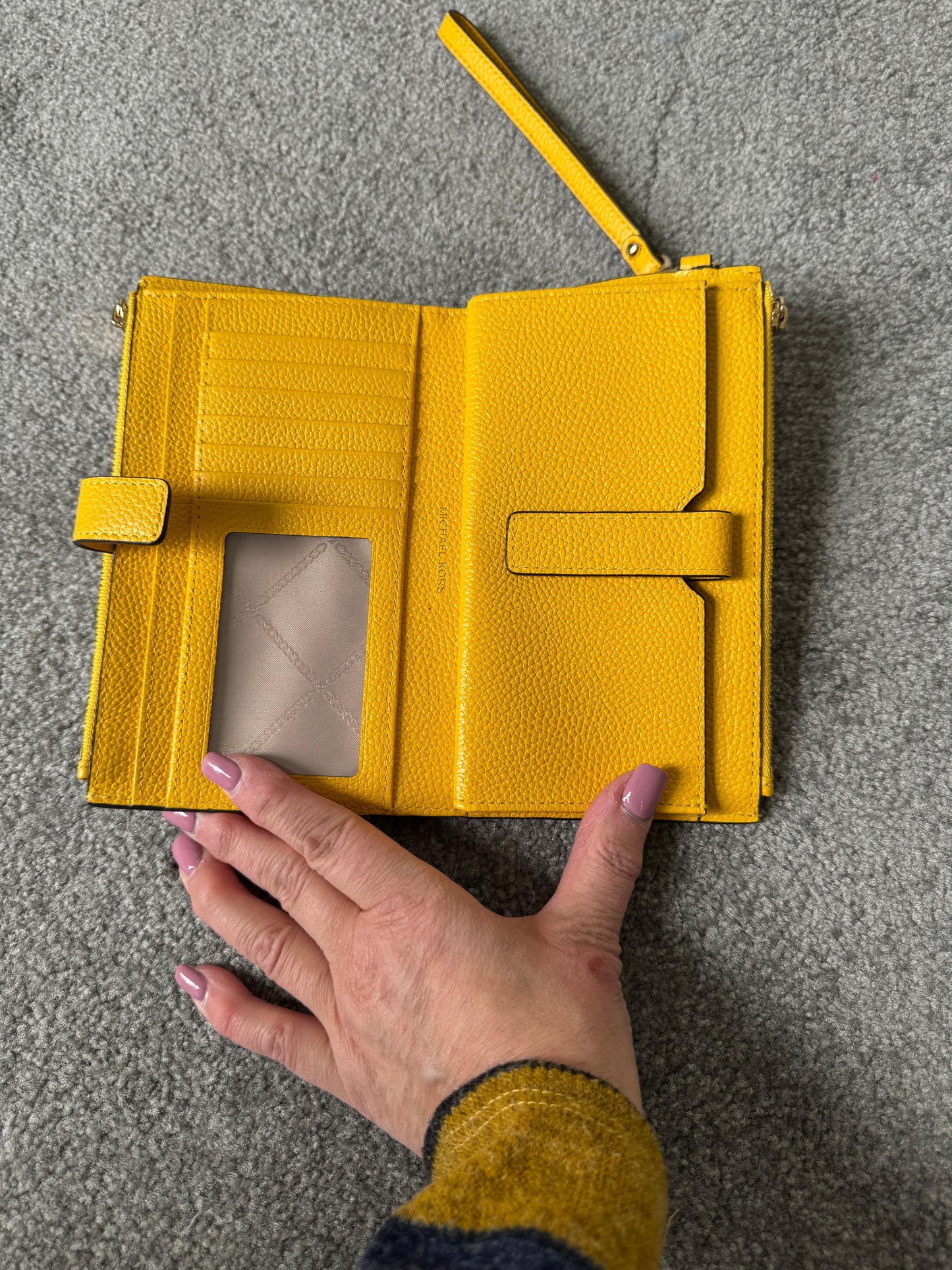 Pre Owned Authentic Michael Kors Jet Set Wallet in Sunflower