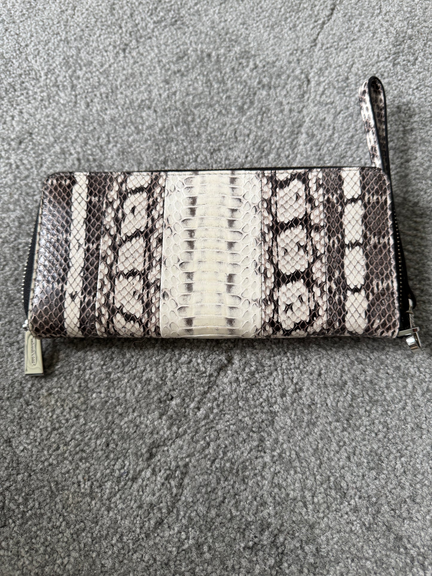 Pre Owned Authentic Michael Kors Jet Set Wallet in Snakeskin