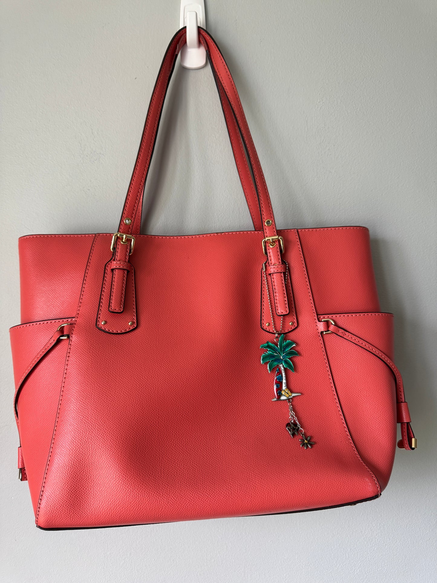 Pre Owned Authentic Michael Kors West Voyager Tote