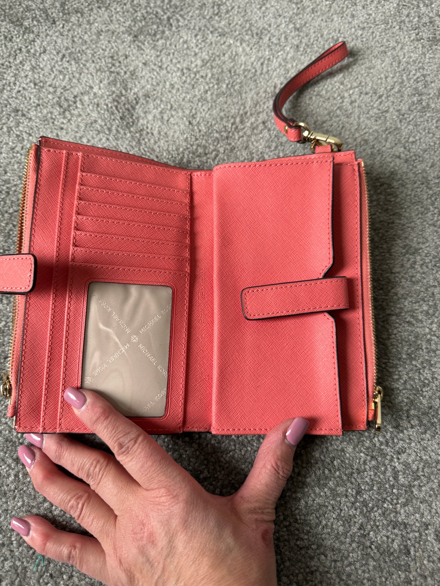 Pre Owned Authentic Michael Kors Jet Set Travel Double Zip Phone Wallet