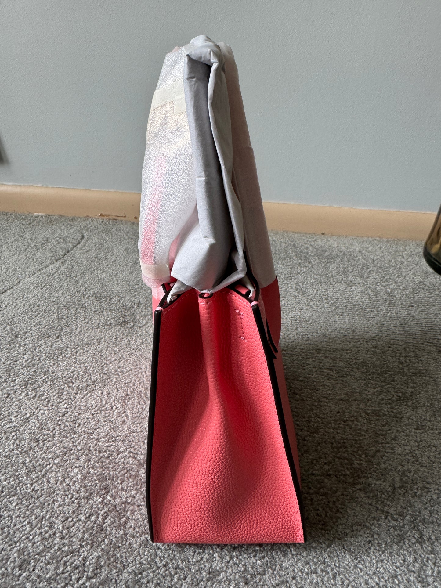 Pre Owned Authentic Michael Kors Mercer Messenger Bag in Coral NWT