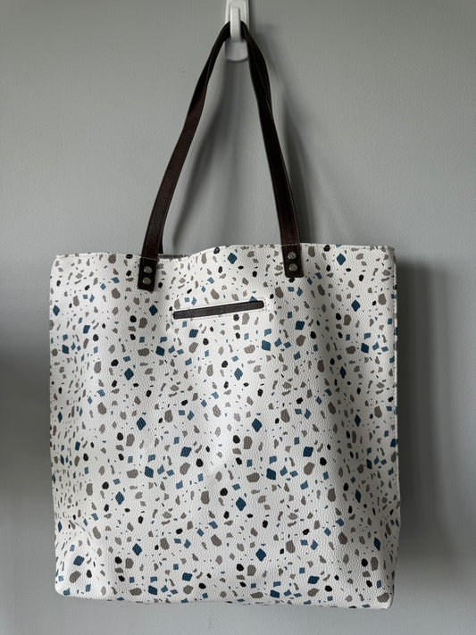 Pre Owned Thirty One Bag All Around Town