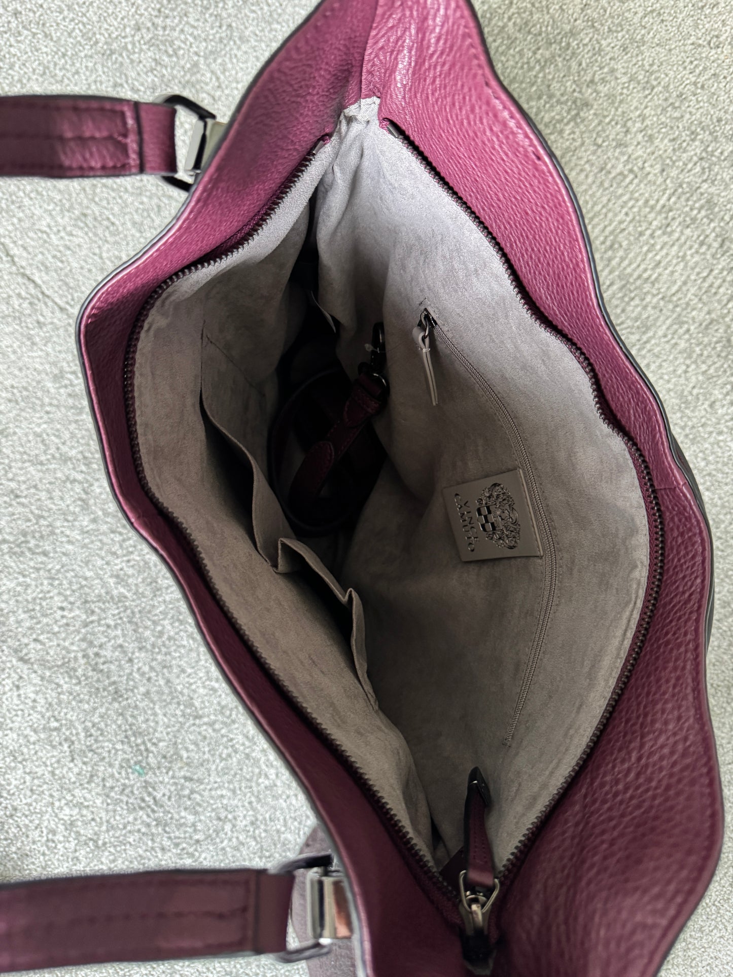 Pre Owned Vince Camuto Snake print tote