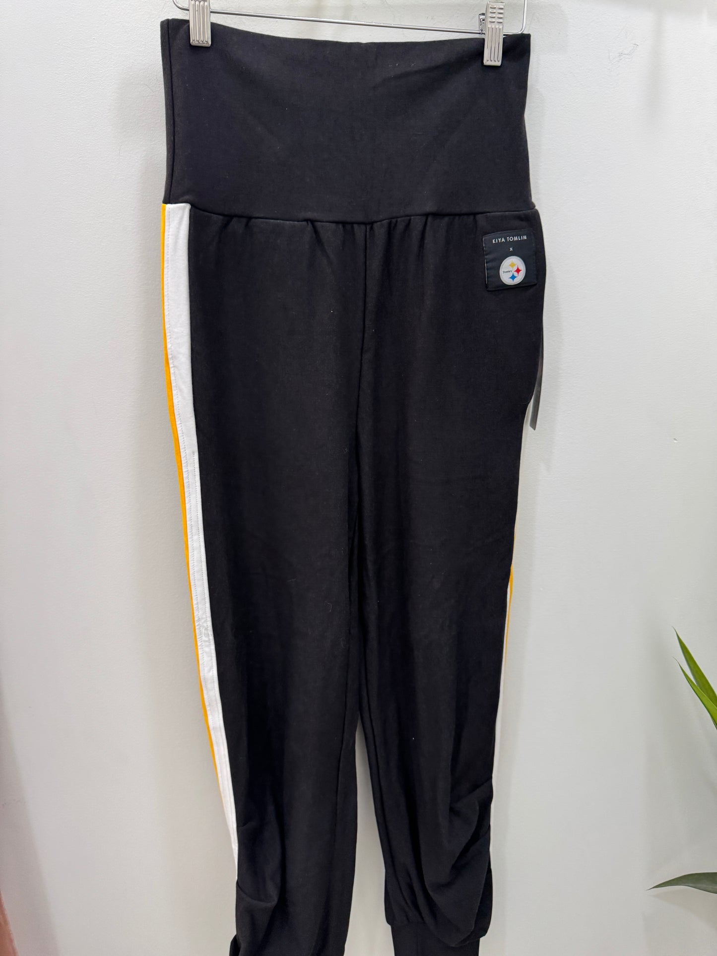 Pre Owned Assorted Women's Contemporary Labels